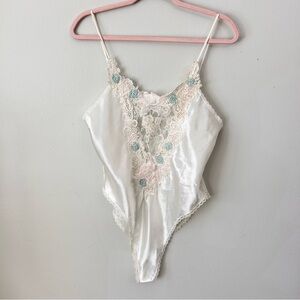 Vintage Victoria's Secret Gold Labe White Lace Bodysuit Bridal Lingerie Medium